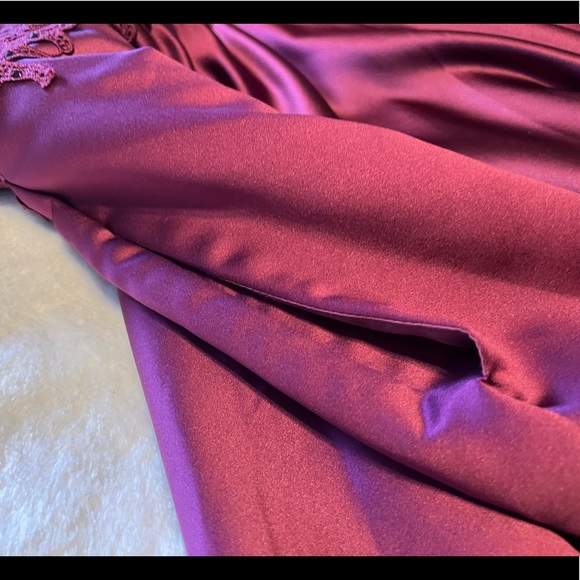 Dress - Picture 4 of 5